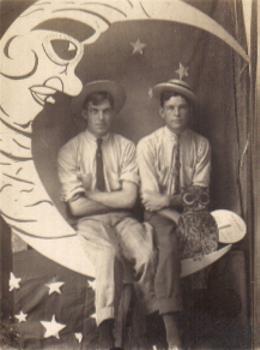  - 1910_BillPutman(WH)andFriend